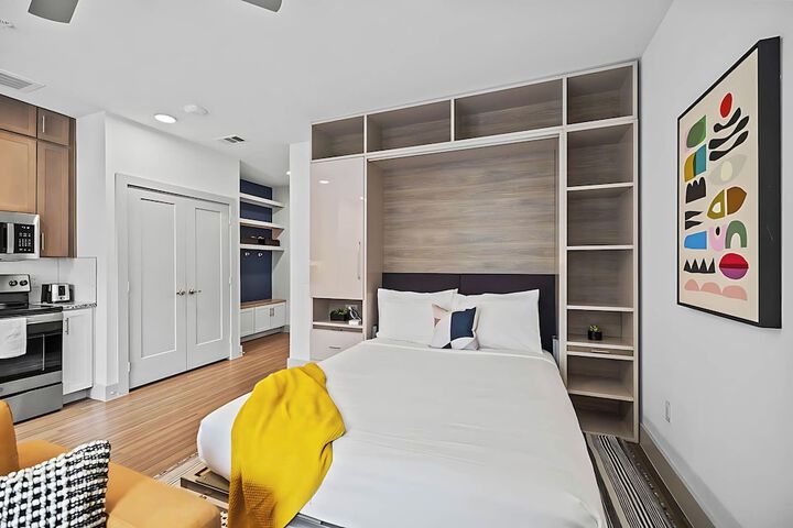 Room 101 of 656