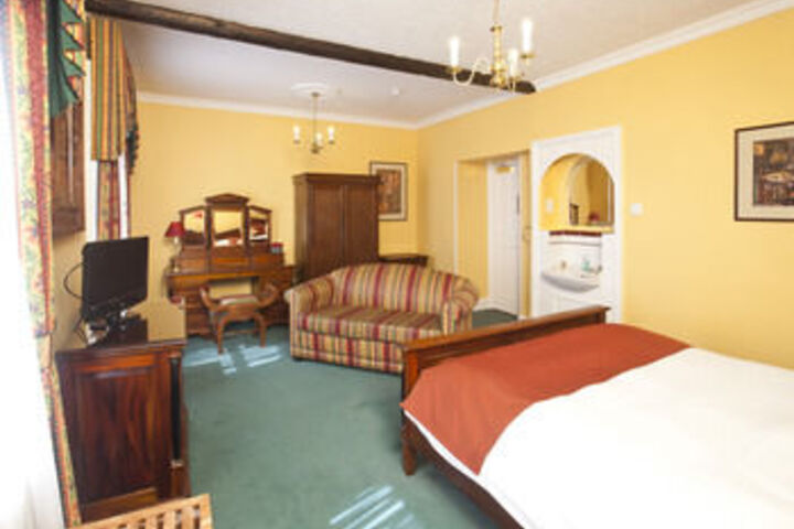 Room 37 of 95