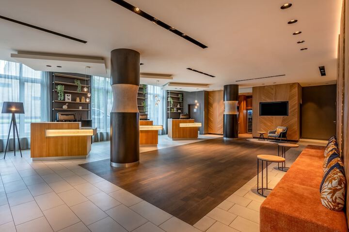 Guest Lobby