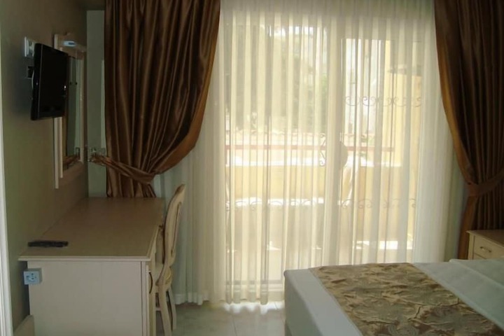 Room 17 of 62