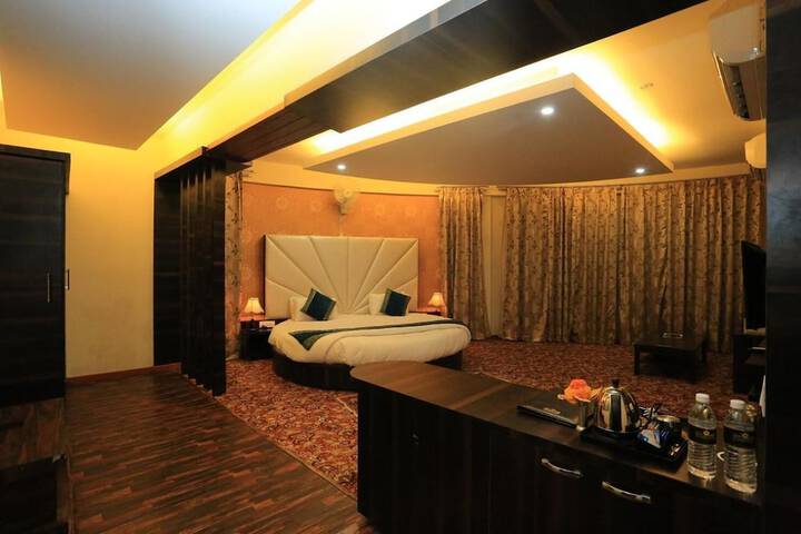 Room 11 of 22