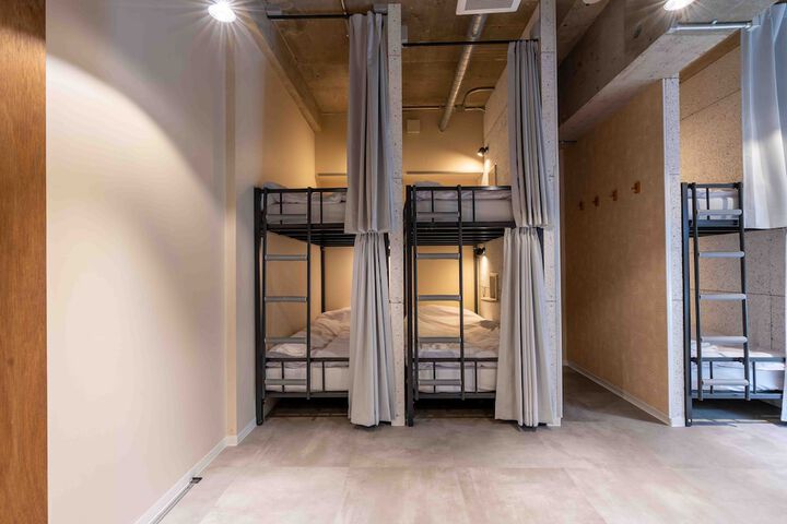 Room 5 of 21