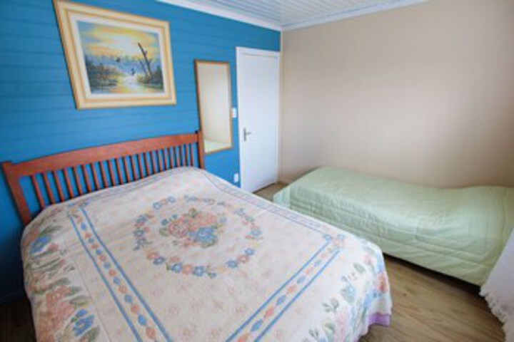 Room 8 of 11