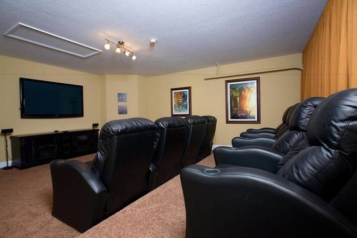 Entertainment 75 of 84