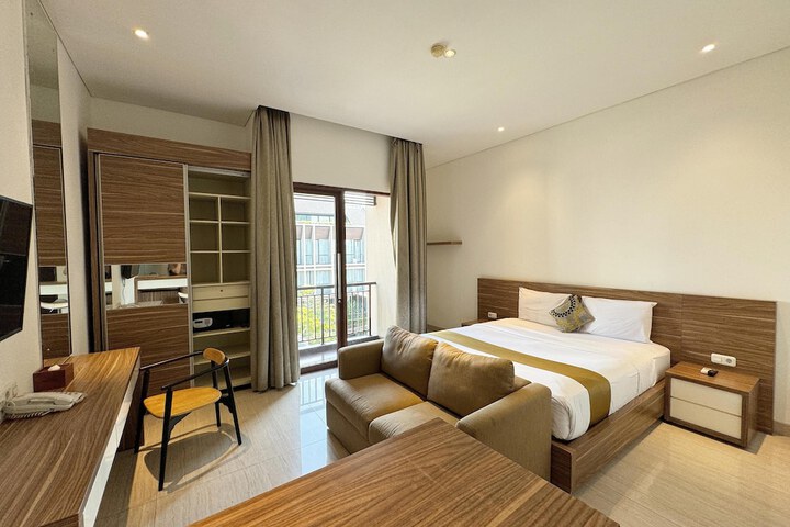 Room 18 of 32