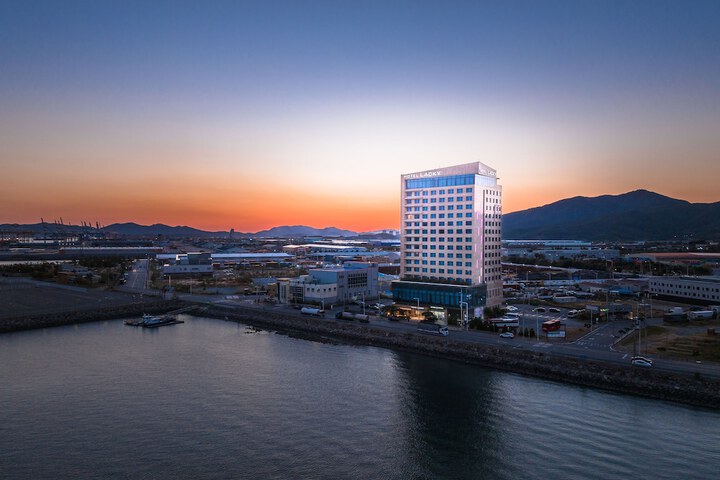 Hotel 69 of 72