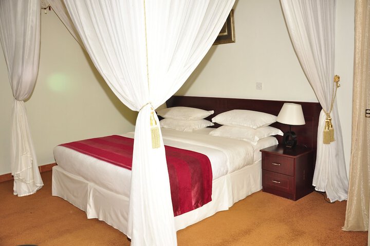 Room 5 of 23