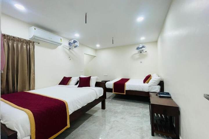Room 2 of 6