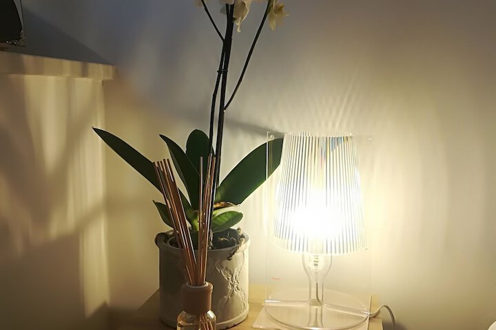 Room 4 of 8