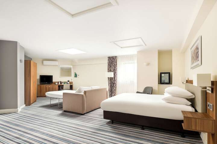 Room 8 of 71