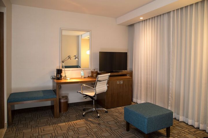 Room 36 of 86