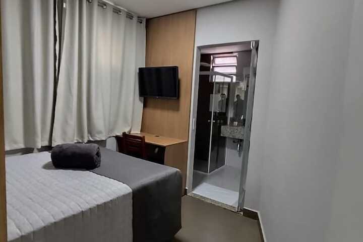 Room 5 of 34