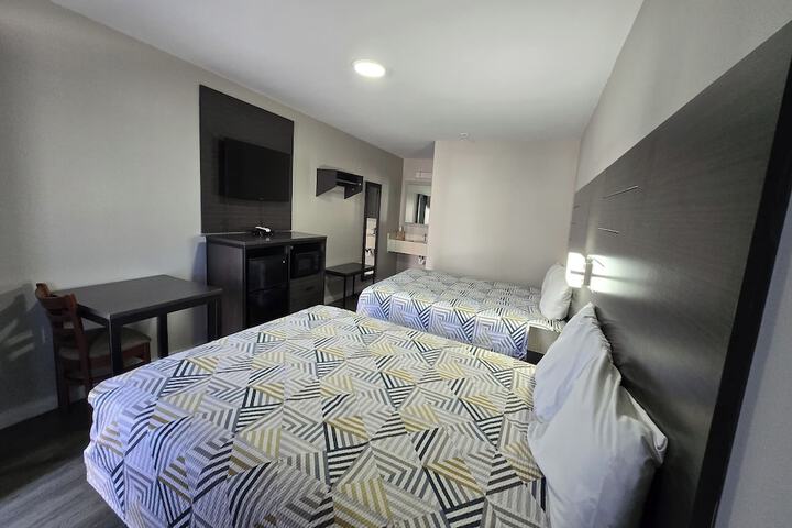 Room 15 of 38