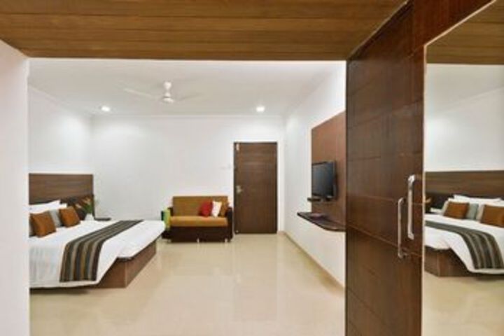 Room 9 of 23