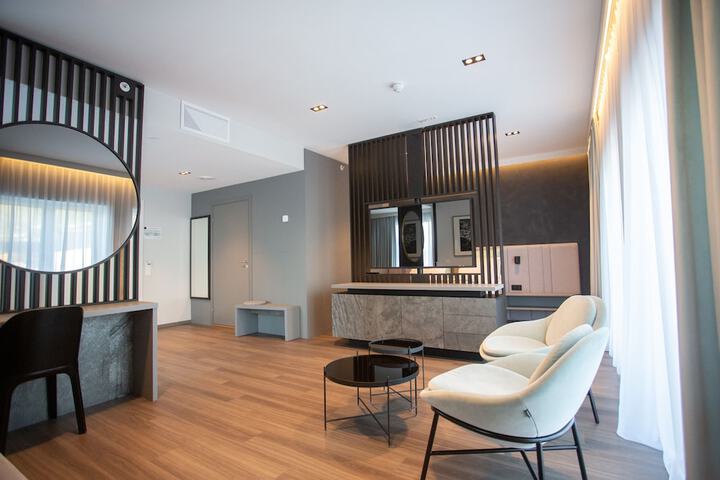 Room 10 of 41