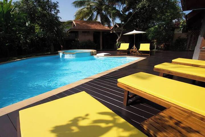 Pool 51 of 79