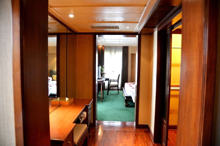 Room 31 of 93