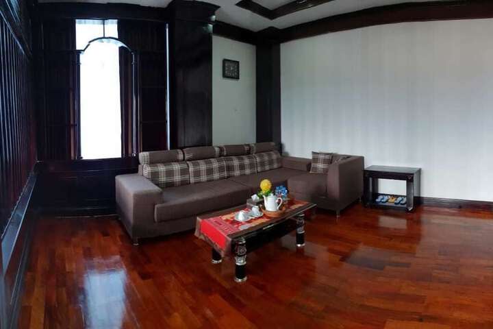 Room 14 of 49