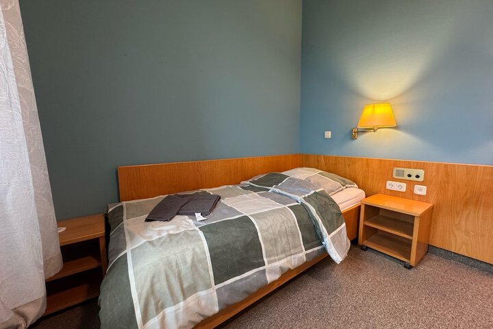 Room 37 of 54