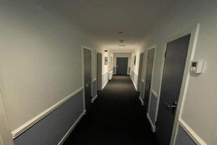 Room 13 of 41