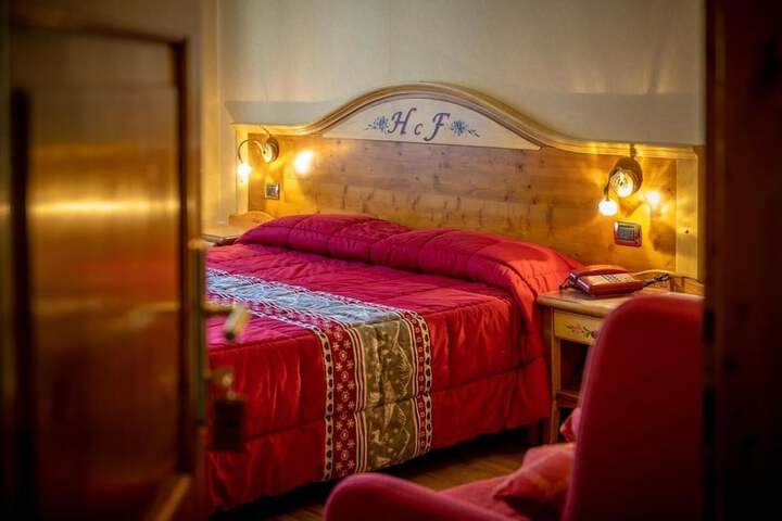 Room 13 of 46