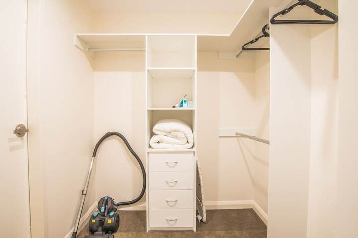 Room 3 of 23