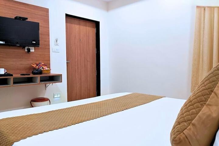 Room 42 of 74