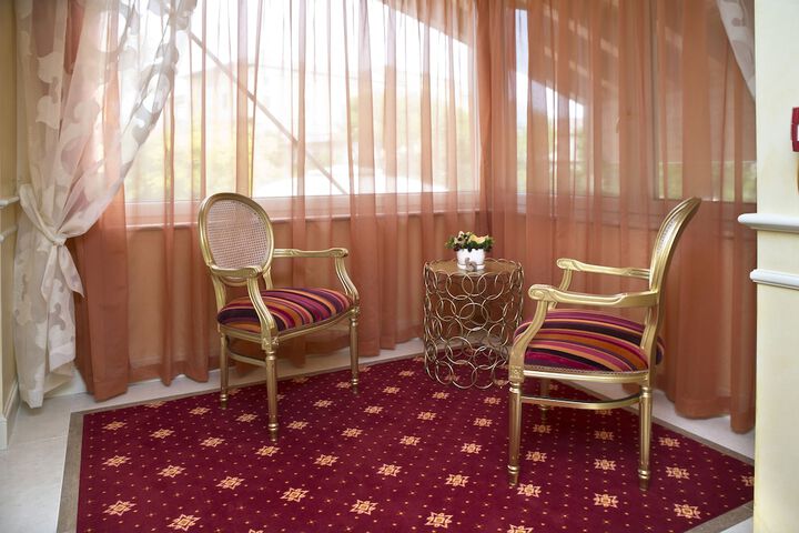 Hotel 2 of 112