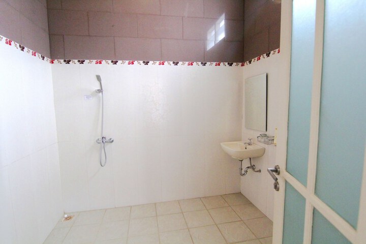 Room 46 of 66