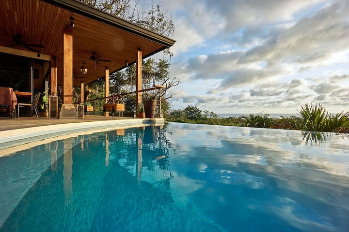 Pool 198 of 294