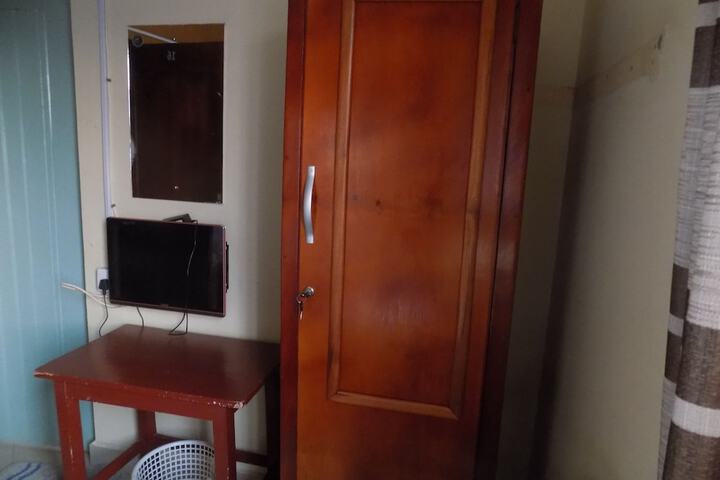 Room 10 of 23