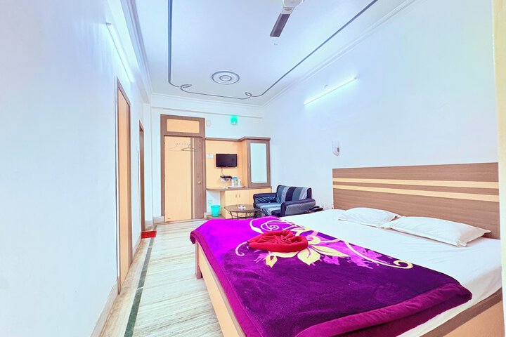 Room 30 of 84
