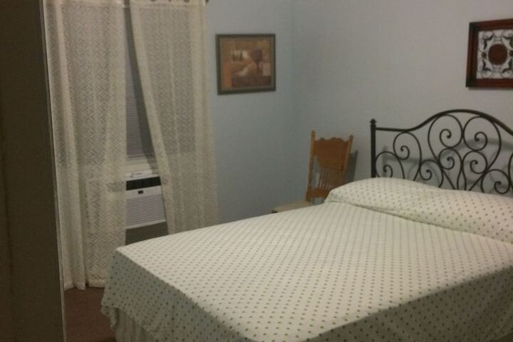 Room 9 of 26