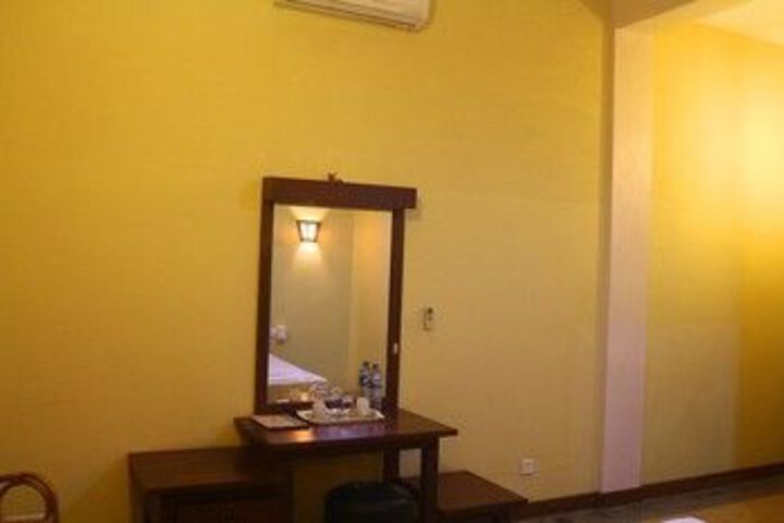 Room 34 of 112