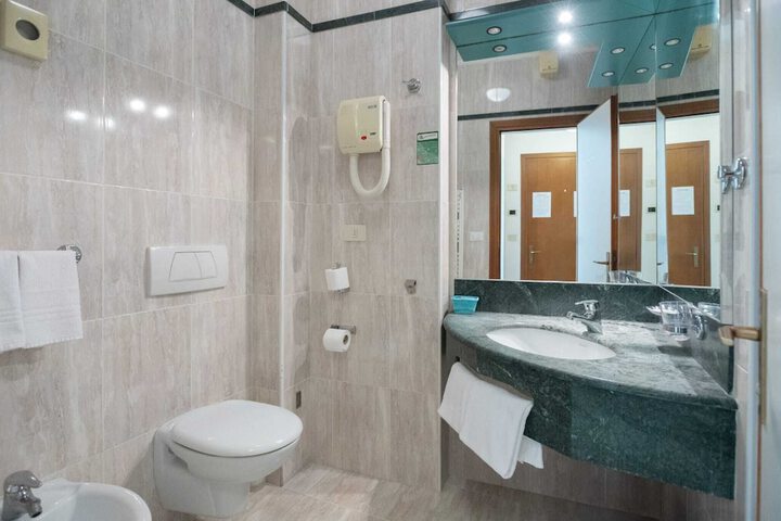 Room 20 of 23