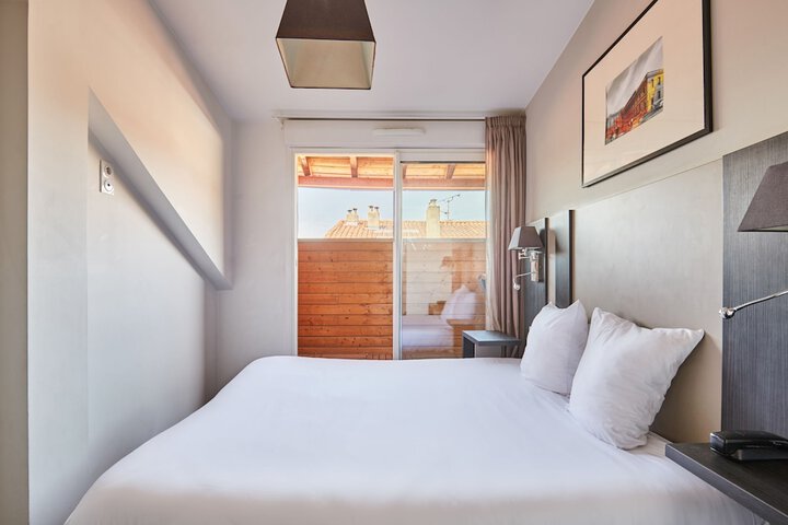 Room 49 of 115
