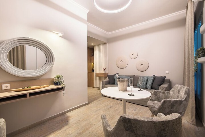 Room 40 of 74