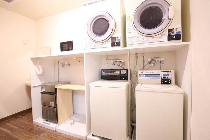Laundry 13 of 34