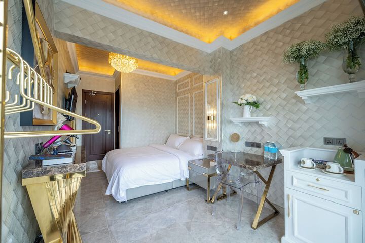Room 58 of 285
