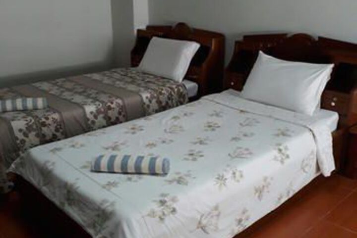 Room 15 of 26