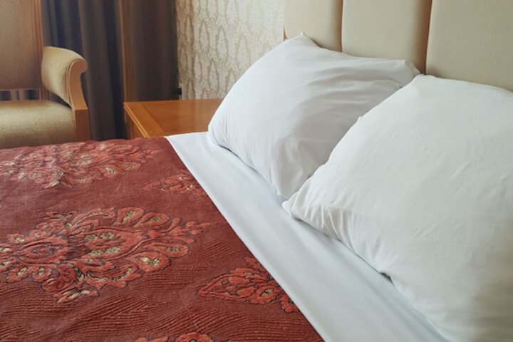 Room 8 of 35