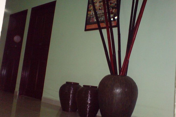 Photo 10