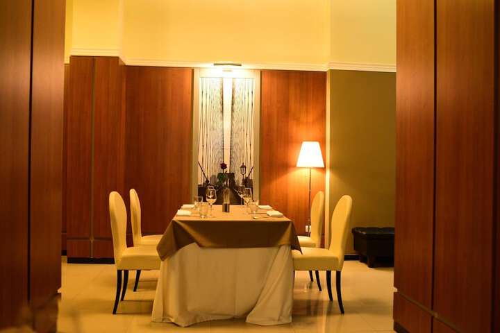 Dining 59 of 70