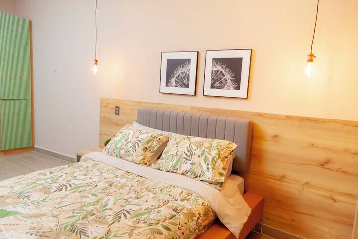 Room 2 of 13
