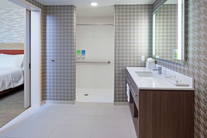 Bathroom shower