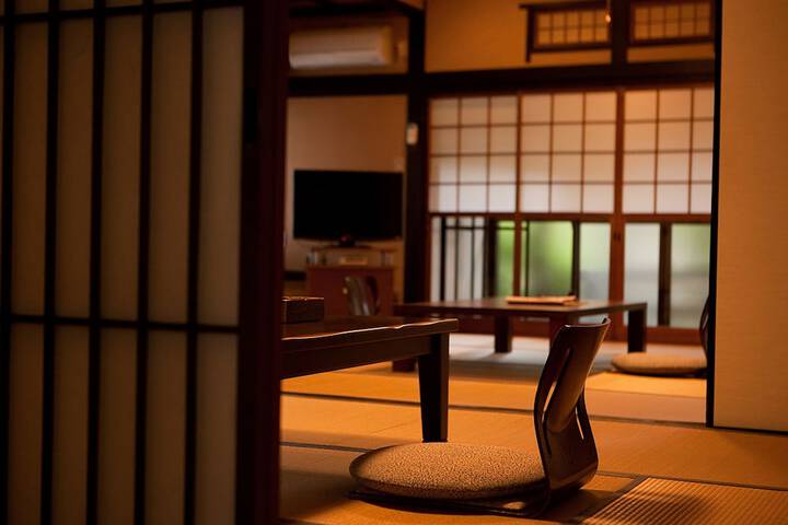 Room 15 of 95