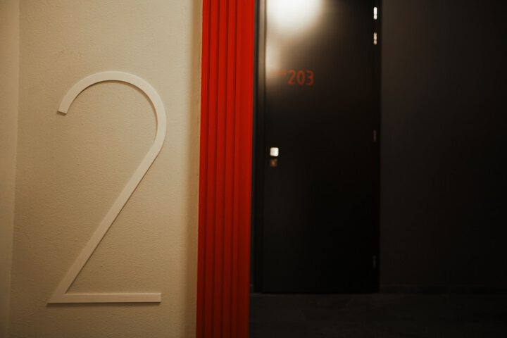 Ballroom/Hall 89 of 97