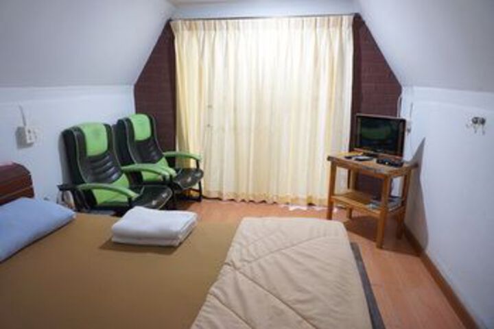 Room 15 of 20