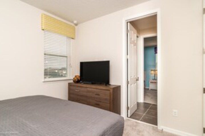 Room 52 of 59