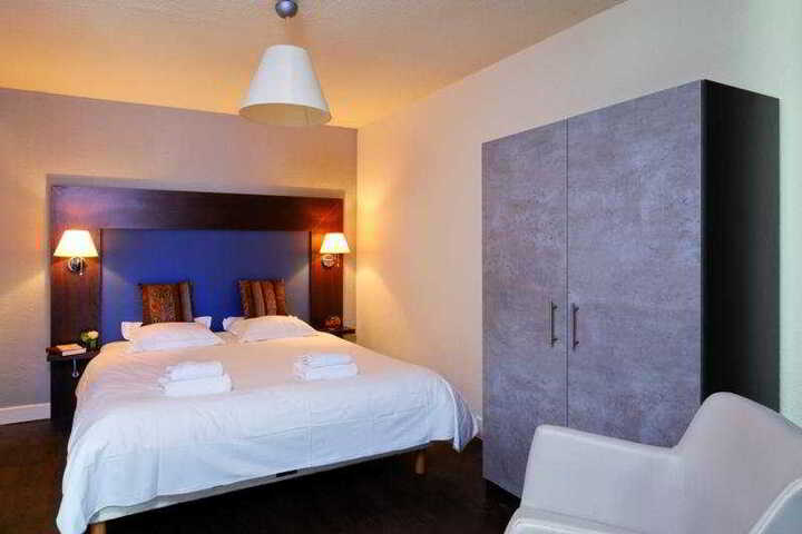 Room 7 of 7